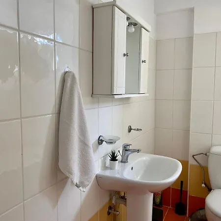 Family Friendly Apartment, In Nature, With Yard 